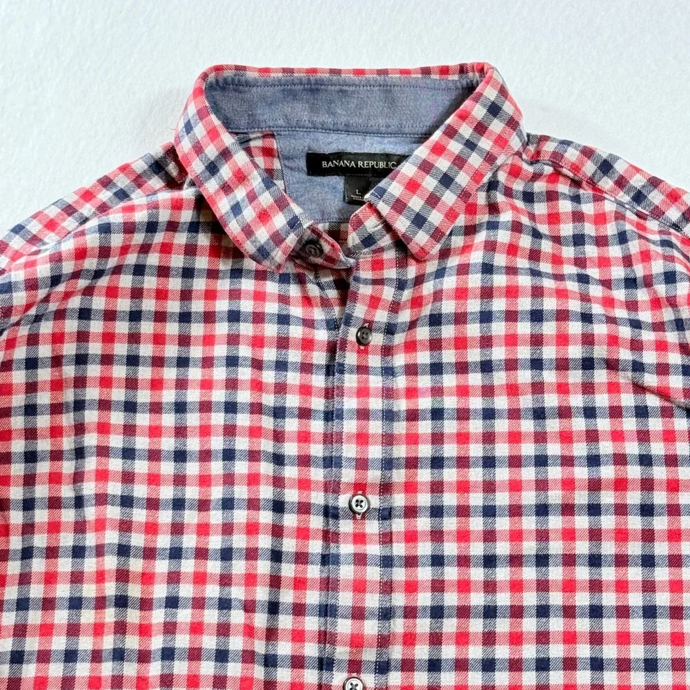 Banana Republic Button Down Shirt Mens Large Red Navy Gingham Plaid Rugged